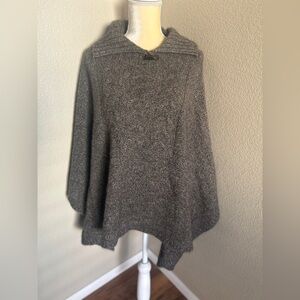 Merino snug poncho brown one size